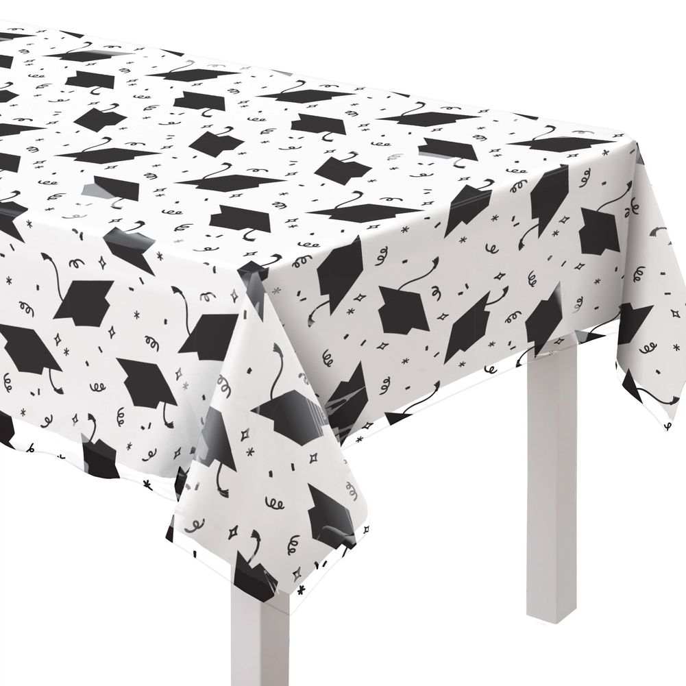 Grad Clear Plastic Table Cover (1ct)