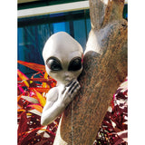 Alien Tree Peeker Outdoor Decoration