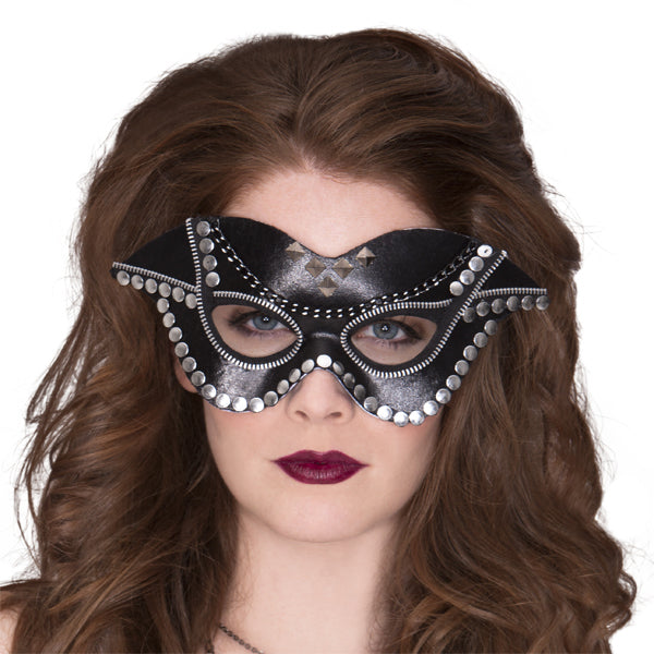 Domineering Half Mask